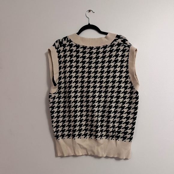 Zaful short sleeve sweater - Picture 2 of 5